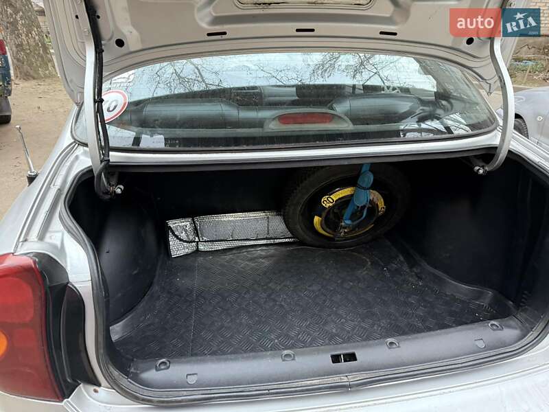 Седан Daewoo Lanos 2005 в Николаеве