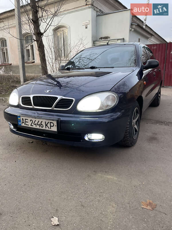 Седан Daewoo Lanos 2002 в Кропивницькому