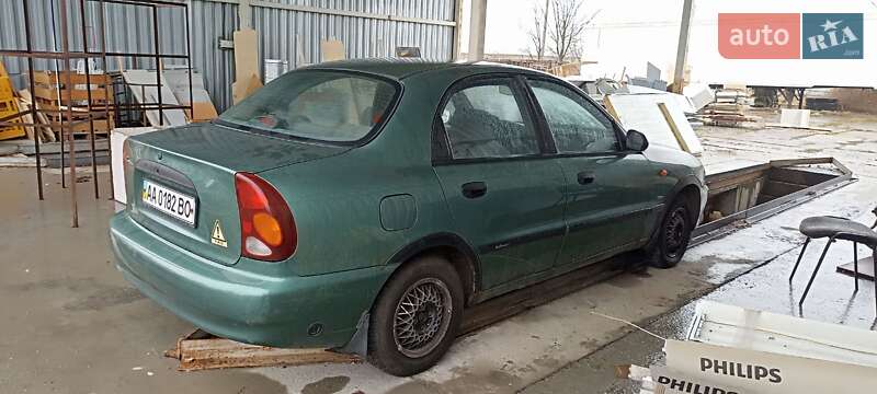 Седан Daewoo Lanos 2006 в Киеве