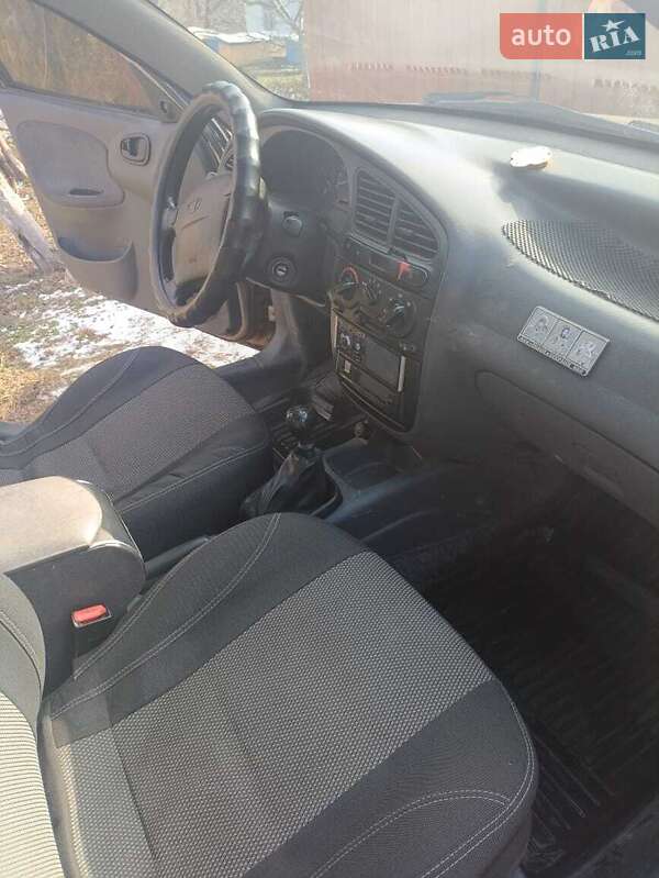 Седан Daewoo Lanos 2008 в Ладижині