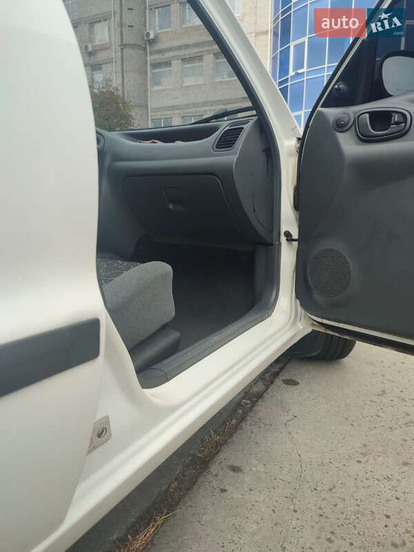 Хэтчбек Daewoo Lanos 2004 в Херсоне фото 13 Хэтчбек Daewoo Lanos 2004 в Херсоне