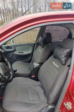 Седан Daewoo Lanos 2004 в 