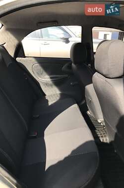 Седан Daewoo Lanos 2010 в 