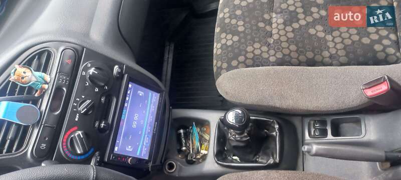 Седан Daewoo Lanos 2004 в Мукачево