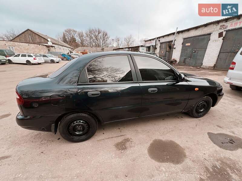 Седан Daewoo Lanos 2007 в Покровском