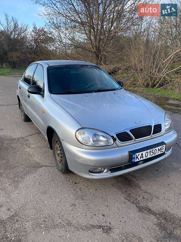 Седан Daewoo Lanos 1998 в Орехове