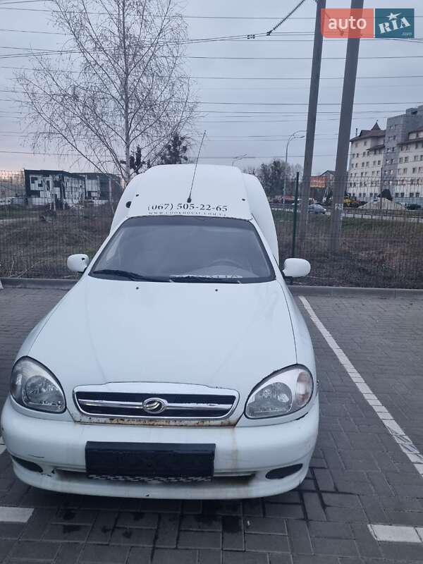 Седан Daewoo Lanos 2012 в Киеве