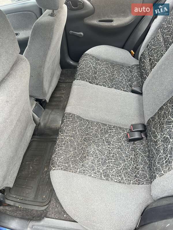 Седан Daewoo Lanos 2008 в Днепре