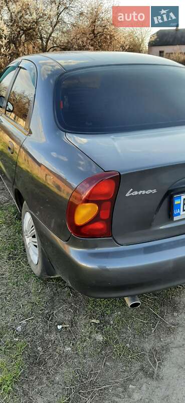 Седан Daewoo Lanos 2011 в Сумах