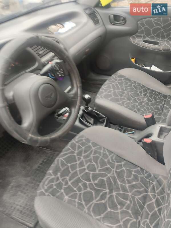Седан Daewoo Lanos 2003 в Александровке