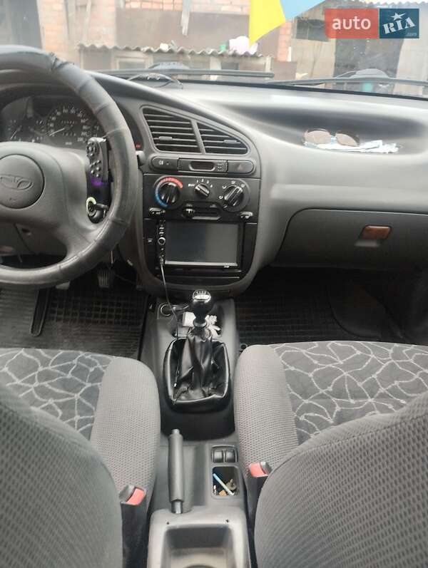 Седан Daewoo Lanos 2003 в Александровке