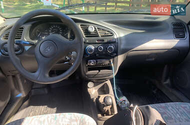 Седан Daewoo Lanos 1999 в 