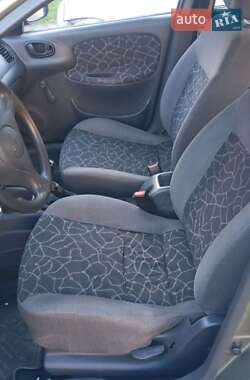 Седан Daewoo Lanos 2002 в 