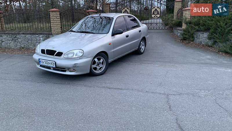 Седан Daewoo Lanos 2002 в Малине