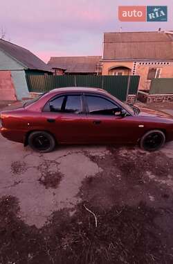 Седан Daewoo Lanos 1998 в 