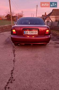 Седан Daewoo Lanos 1998 в 