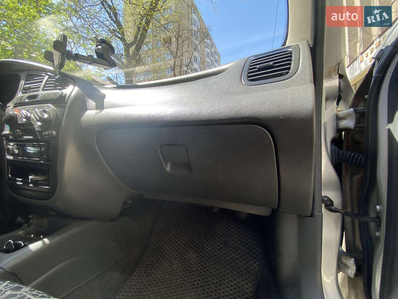 Седан Daewoo Lanos 2006 в Дніпрі