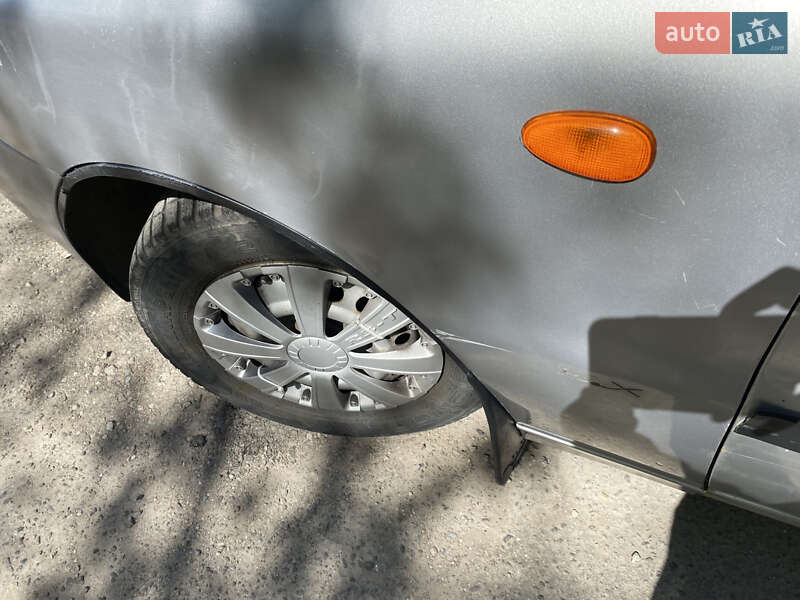 Седан Daewoo Lanos 2006 в Дніпрі