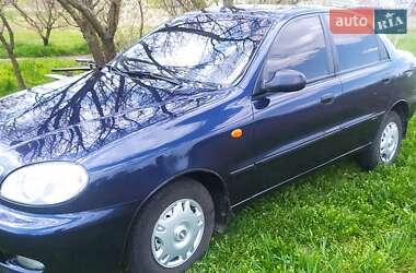 Седан Daewoo Lanos 2004 в Ромнах