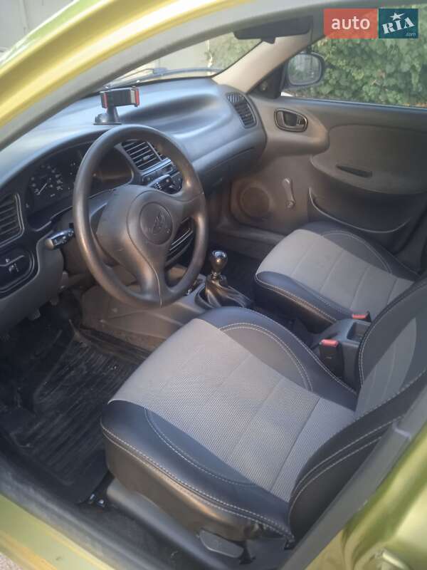 Седан Daewoo Lanos 2007 в Каневе