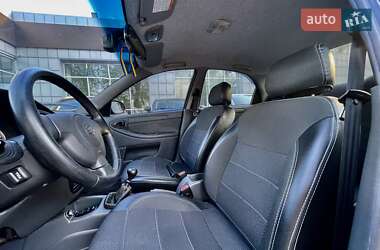 Седан Daewoo Lanos 2011 в 