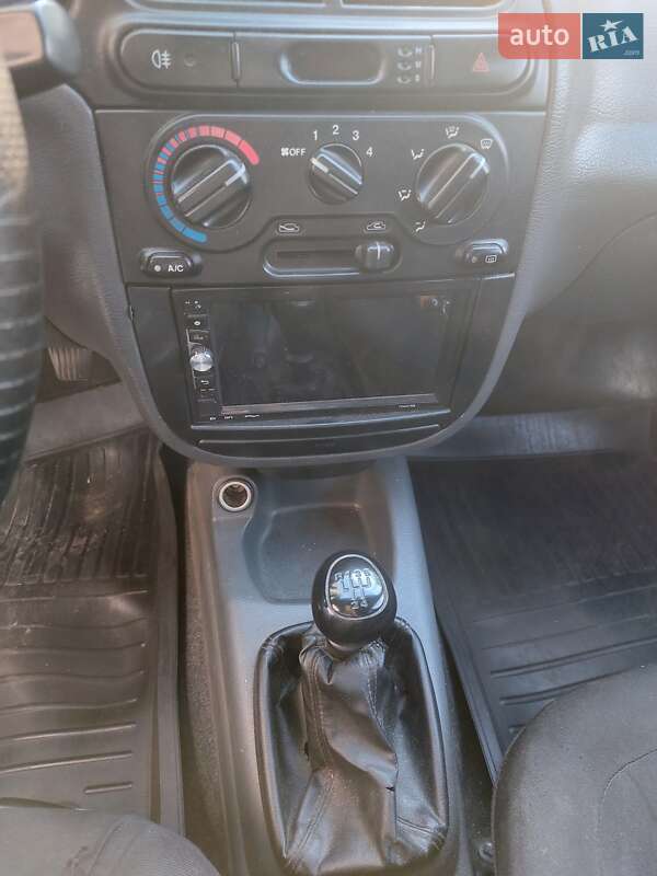 Седан Daewoo Lanos 2004 в Киеве фото 10 Седан Daewoo Lanos 2004 в Киеве