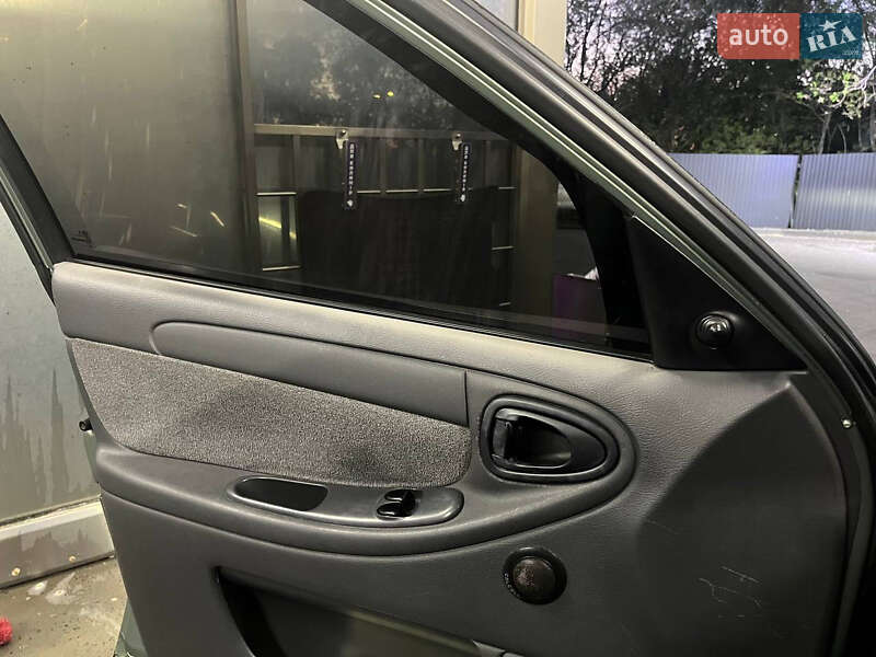 Седан Daewoo Lanos 2009 в Днепре