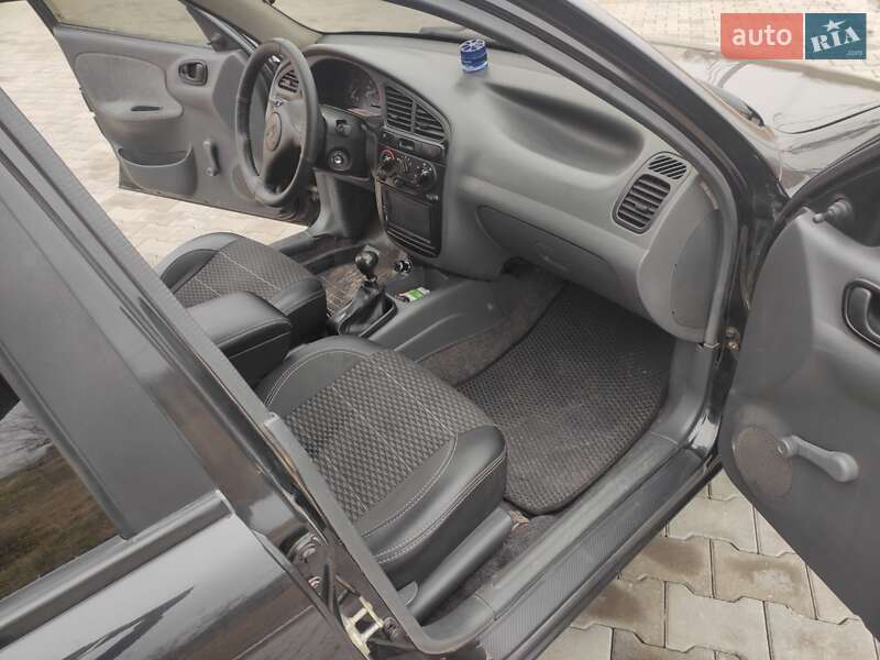 Седан Daewoo Lanos 2008 в Южному