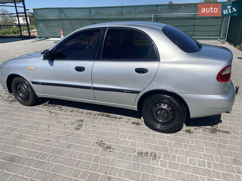 Седан Daewoo Lanos 2004 в 