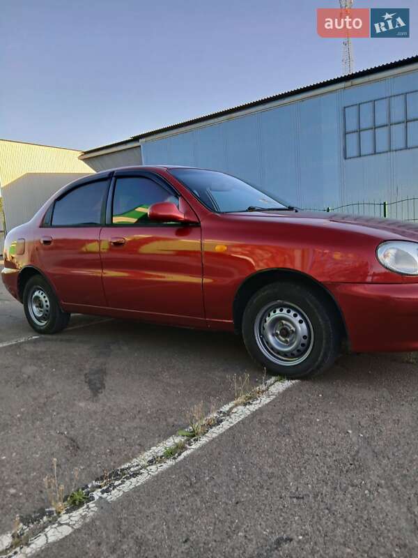 Седан Daewoo Lanos 1998 в Николаеве