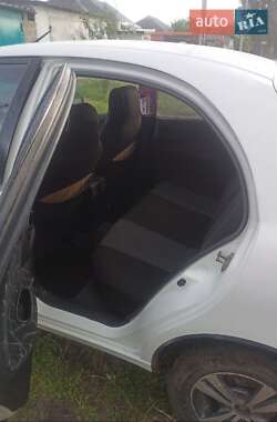 Седан Daewoo Lanos 2004 в 