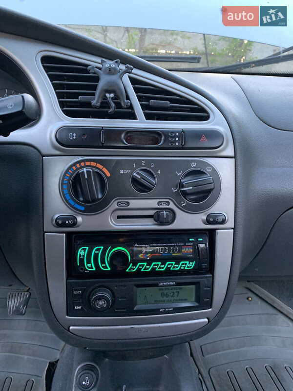 Седан Daewoo Lanos 2005 в Николаеве