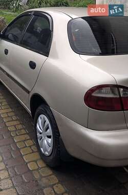 Седан Daewoo Lanos 2004 в 