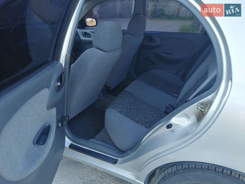Седан Daewoo Lanos 2006 в Запорожье