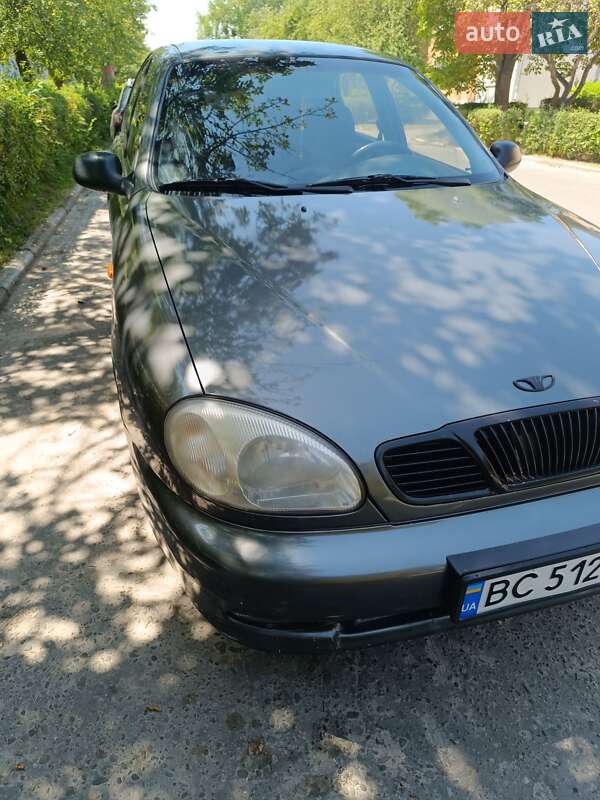 Седан Daewoo Lanos 2001 в Миколаєві