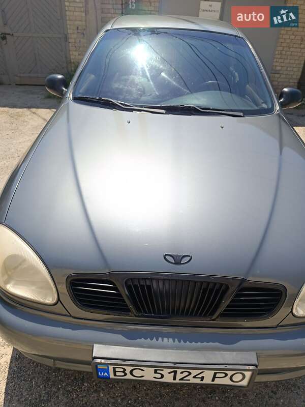 Седан Daewoo Lanos 2001 в Миколаєві