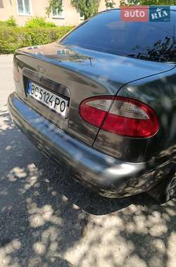 Седан Daewoo Lanos 2001 в 