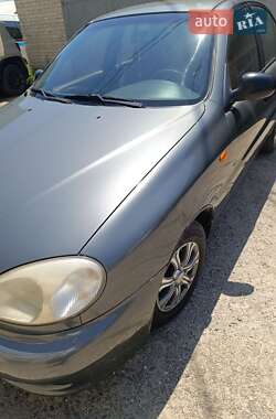 Седан Daewoo Lanos 2001 в Миколаєві