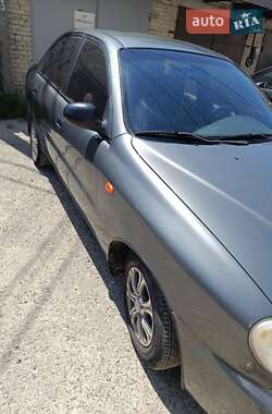 Седан Daewoo Lanos 2001 в 