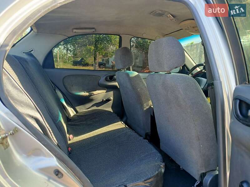 Седан Daewoo Lanos 2006 в Березовке