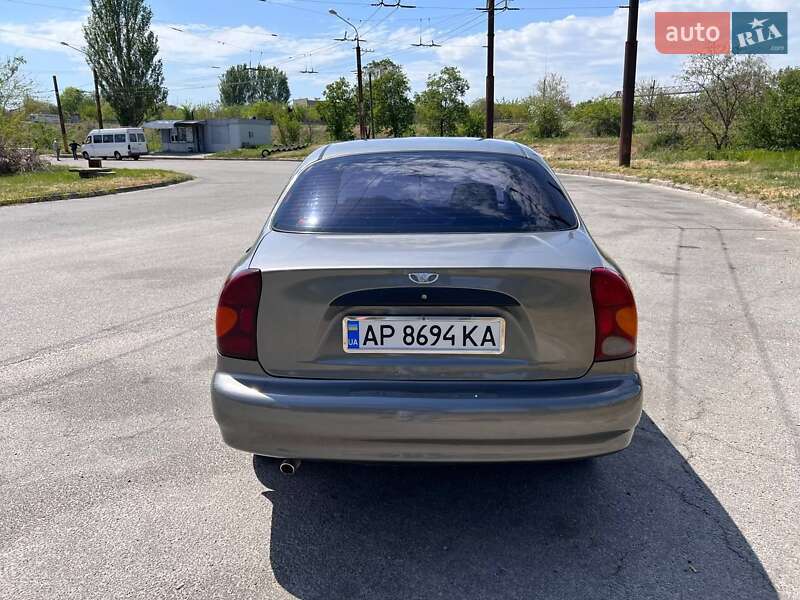 Седан Daewoo Lanos 2004 в Запорожье