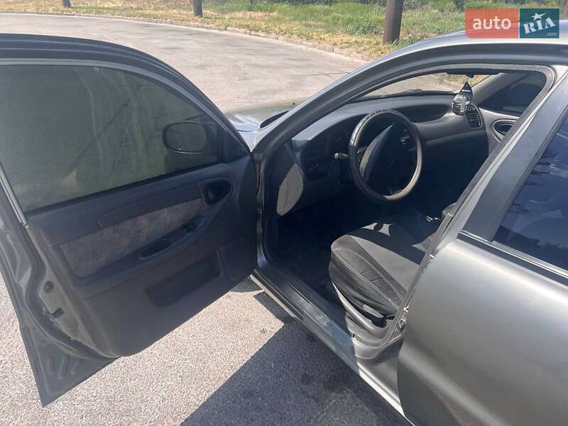 Седан Daewoo Lanos 2004 в Запорожье