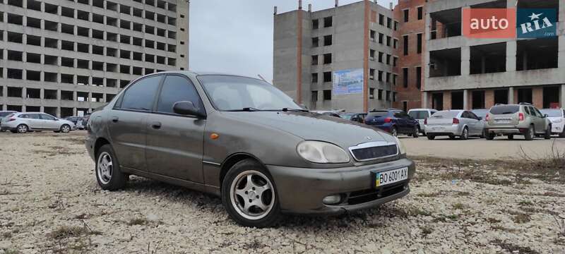 Daewoo Lanos 2001