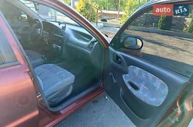 Седан Daewoo Lanos 2000 в 