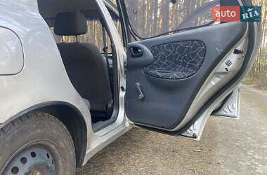 Седан Daewoo Lanos 2003 в 