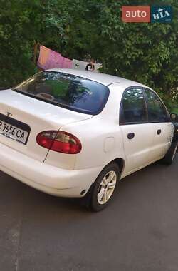 Седан Daewoo Lanos 2002 в Прилуках