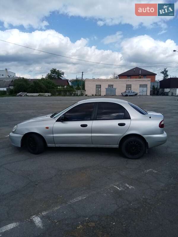 Седан Daewoo Lanos 2002 в Звягеле