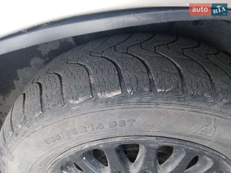 Седан Daewoo Lanos 2002 в Звягеле