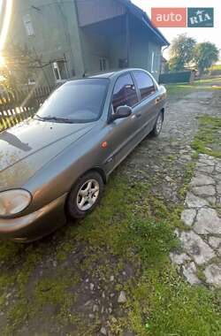 Седан Daewoo Lanos 2004 в Львове