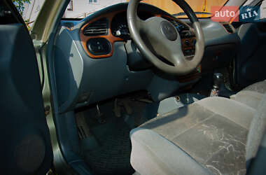 Седан Daewoo Lanos 2004 в 